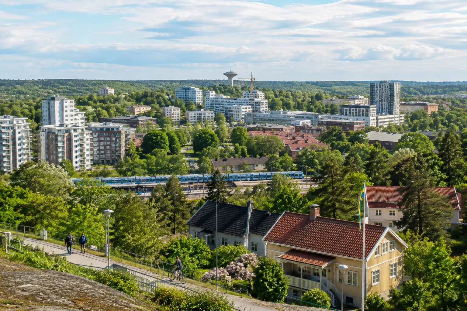 Flytta till Huddinge - bostadsområden och grönska i Huddinge