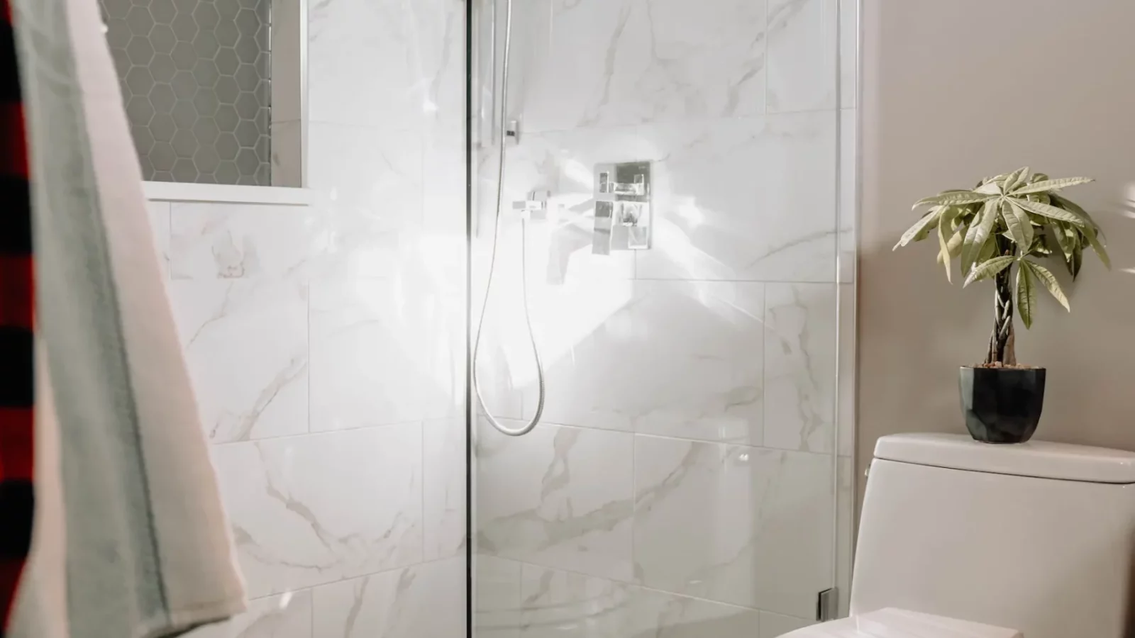 Stockholm Tips för rengöring av en duschkabin i glass